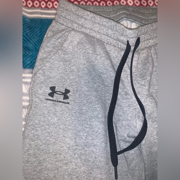 Under Armour joggers - Picture 2 of 5